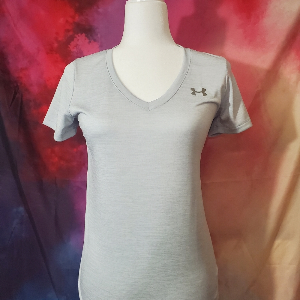 Under Armor V neck tee